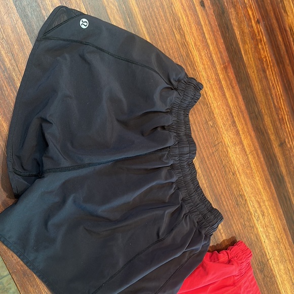 Hotty hot lulu shorts 2.5” - Picture 2 of 5